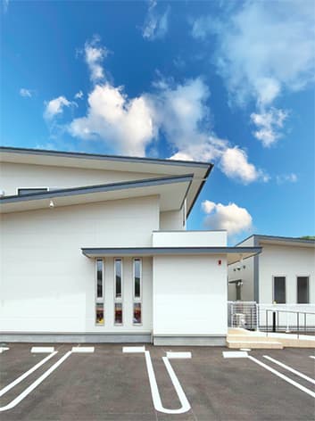 岡田内科消化器クリニック外観